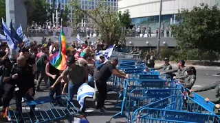 Israeli police scuffle with Tel Aviv demonstrators | AFP