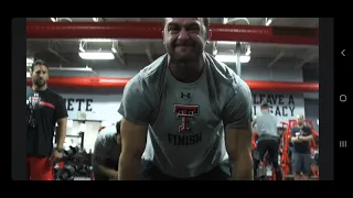 World record powerlifter does undercover lifting session with the Texas Tech football team