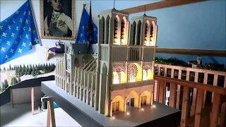 Notre-Dame de Paris 1/100