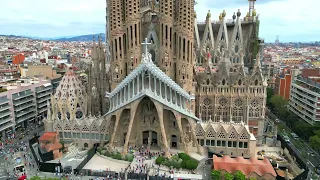 Sagrada Família, Barcelona, Spain, Röyksopp - How The Flowers Grow ft. Pixx (Jan Blomqvist) DRONE 4K