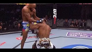 Yoel Romero Defeats Clifford Starks In The First Round Of His Ufc Debut With Flying Knee