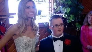 Special Olympics Athlete Takes Miss Minnesota to Junior Prom