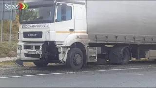 Смотри ДТП в  Вольском районе Саратовской области. Столкновение легкового и грузового автомобилей.