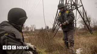 How is power restored in Ukraine after Russian attacks? – BBC News