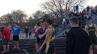 Ashwaubenon's Gniot breaks FRCC boys 800 record