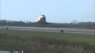 STS-131: Discovery Lands at Kennedy Space Center