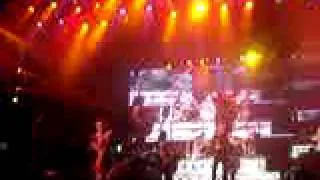 Scorpions - Athens 2009 - Big City Nights [pt2] [FRONT ROW]