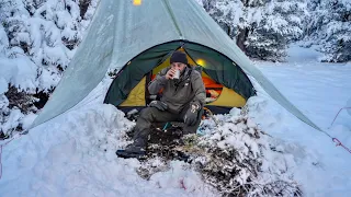 CAMPING À Narnia - Pluie, neige, tonnerre et éclairs