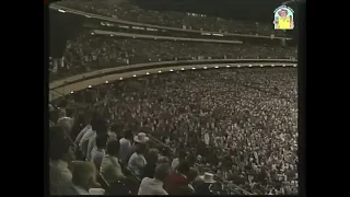 The first time the Mexican wave was seen at a cricket game. Aust vs NZ ODI MCG January 1988