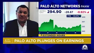 Palo Alto Networks plunges on earnings
