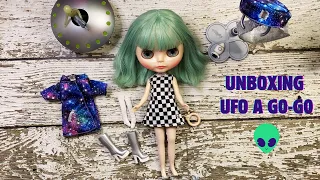 Unboxing Blythe UFO A Go-Go 2016 | Rare & Retro Fashion Doll Review