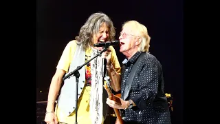 FOREIGNER w/Al Greenwood & Rick Wills 9/1/23 Uncasville, CT "Hot Blooded" 4K