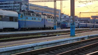🇺🇦 "InterCity в обіймах заходу сонця" Електровоз ЧС8-023 з поїздом IC 773 Шостка-Київ