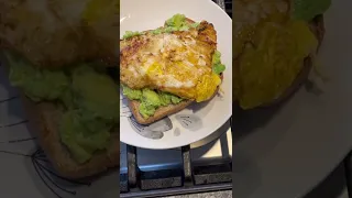 Would you like an Avocado Fried Egg Toast ?