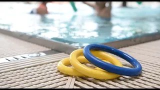 Taten im Schwimmbad gefilmt: Trainer soll 40 Mädchen missbraucht haben