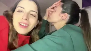 SOFI Y MILI LO BONITO QUE SE MIRAN 😍