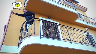 CHIUDIAMO ALESSIO FUORI NEL BALCONE!