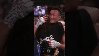 The #UFCSingapore crowd's salute to The Korean Zombie 👏🧟‍♂️