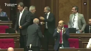 The Moment Pashinian Was Voted Armenian PM