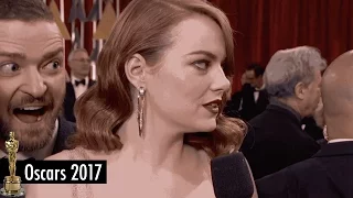 Justin Timberlake PHOTOBOMBS Emma Stone and Wife Jessica Biel on the 2017 Oscars Red Carpet