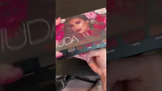 Huda Rose Gold Palette REMASTERED #makeup #eyeshadow #fyp #mua #viral #trending #tutorial #shorts