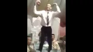 هههه عريس مغربي ليلة زفافه هههه خرب الدنيا