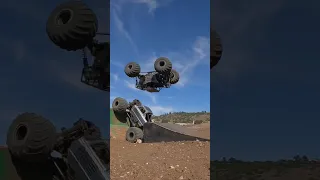 ￼chaos #monstertruck #4x4 #shorts #flip #stunt #send #losi #rc