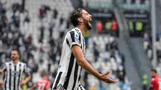 Manuel Locatelli scores his first Juventus Goal! 🤩 #Shorts