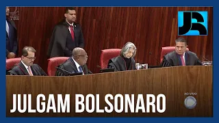 TSE retoma julgamento que pode impedir Jair Bolsonaro de concorrer em eleições por oito anos