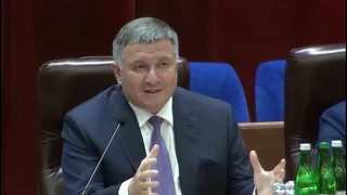 А. Аваков: "Злодіям в законі" треба забути про свою діяльність або їхати в іншу країну.