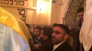 Iranian Jews pray at Tomb of Esther and Mordechai in Hamadan Iran - Fast of Esther 5776 - 2016