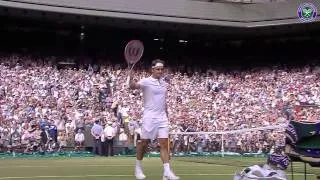 Andy Murray congratulates flawless Federer