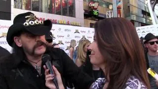 Frankie DiVita Interviews Lemmy Kilmister on the 2013 Revolver Golden Gods Black Carpet