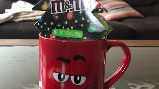 Unboxing M&M gift pack