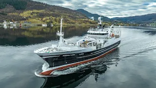 M/S "Bømmelfjord" utdokking fra Werstcon Yards Ølensvåg