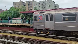 IRT Broadway line: Double R62A (1) trains @ 231st street