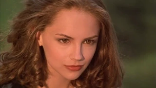 Teenage Rachael Leigh Cook  Gorgeous photoshoot scenes  The 18th Angel  (1997)