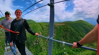 Attraversare il ponte tibetano di Sellano (Umbria). Un video racconta l'esperienza unica