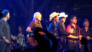 Roll Me Up And Smoke Me When I Die - Willie Nelson live