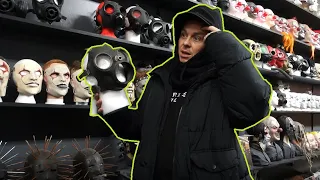 Sid Wilson visits The House of Masks