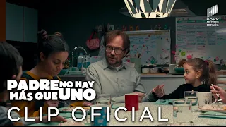 PADRE NO HAY MÁS QUE UNO. Solos con papá. Ya en cines.