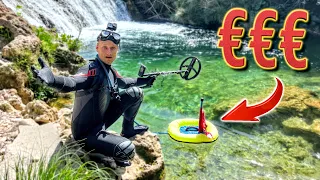 GELD SAMMELN im natürlichen FREIBAD!! (mit Metalldetektor auf Schatzsuche beim Tauchen)