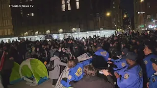 Pro-Palestinian protesters voice their opinions in more college campuses