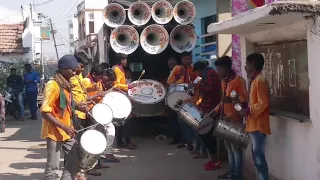 Dulhe ka sahara suhana lagta hai by Shri gurudev band party sakharawahi