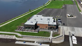 The New Fort Madison Marina, featuring the very nice Turnwater Bar and Grill