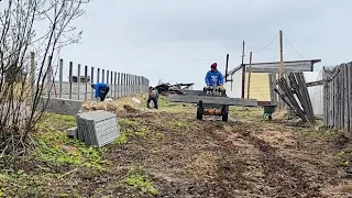 Стройка на участке. Проводим отопление в прихожей. Меняем навоз на золото. Жизнь простых людей.