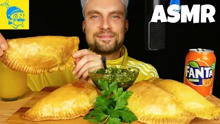 ASMR eating Argentinian empanadas 🇦🇷🥟 - GFASMR