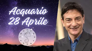 Acquario ♒️ Domenica 28/04/2024 🔮 Oroscopo di Paolo Fox - Segno fortunato. Tutti pazzi per amore