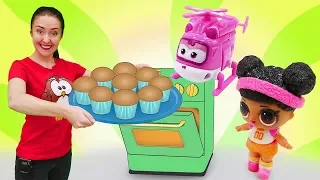 Видео про игрушки из мультиков для детей! Скай, Дизи и ЛоЛ пекут кексы!