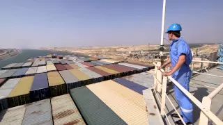 Adrian Mærsk through the new Suez canal for the very first time